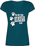 Geschenk für Hundebesitzer - Die mit dem Hund geht - L - Türkis - die mit den Hunden geht Damen - XO1525 - Damen T-Shirt mit V