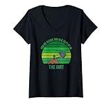 Damen Lustige Gartenarbeit mit englischer Aufschrift 'You're Never Too Old To Play In The Dirt' T-Shirt mit V