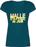 Urlaub - Malle is' nur einmal im Jahr Bier - S - Türkis - t Shirt Damen Malle - XO1525 - Damen T-Shirt mit V