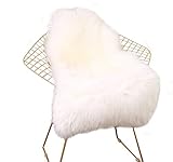 XINYUKEJI Fell Lammfell Schaffell/Sheepskin Rug, Lammfellimitat Flauschigen Teppiche Imitat Kunstfell Dekofell,Langes Haar Nachahmung Wolle Bettvorleger Sofa Matte (Weiß)