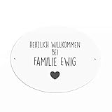 Manufaktur Liebevoll Türschild personalisiert mit Namen der Familie I Motiv “Ewig” für die Haustür mit Gravur I besondere Anlässe: Einweihung, Richtfest, Einzug, Hochzeit, Geburtstag