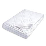 VitaloEssential Sommerdecke 135 x 200 cm - atmungsaktive Seide Decke - Bettdecke aus 60% Wildseide- und 40% Baumwoll-Füllung - waschbare Schlafdecke - Sommerdecke für Allergik
