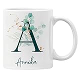 GESCHENK1 Namenstasse mit Wunschnamen weiß/ 330ml – personalisierte Kaffeetasse/ Kaffeebecher mit Namen & Buchstaben aus Keramik in Blumenmotiv - Geburtstags Geschenk für Männer & F