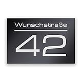 Hausnummer Anthrazit mit Gravur Straßenname und Nummer personalisiert Hausnummernschild RAL 7016 - Acrylglas wetterfest und UV-beständig - 150 x 100