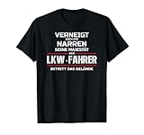 Seine Majestät der LKW Fahrer betritt Gebäude T-S