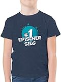 Up to Date Kind - #1 Epischer Sieg - 164 (14/15 Jahre) - Dunkelblau Meliert - 1 Jahr Tshirt - F130K - Kinder Tshirts und T-Shirt für Jung
