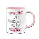 Tassenbrennerei Tasse mit Spruch Lächle Du Kannst sie Nicht alle töten - Kaffeetasse lustig - Spülmaschienenfest (Rosa)