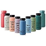 Design Letters Edelstahl Trinkflasche Blau | 500 ml | Kohlensäure geeignet BPA-Frei Thermoskanne | 12 Stunden Heiß und 24 Stunden Kalt | Auslaufsichere Thermosflasche im Nordisches Desig