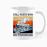 Lustige Kaffeetasse – Still Plays With Trains Tasse Modellbahn-Lokomotive-Tasse, Geschenk, Zug-Andenken, Tassen, Geburtstag, Arbeit, Urlaub, Weihnachtsgeschenke, 325