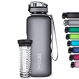 720°DGREE Trinkflasche “uberBottle“ softTouch +Früchtebehälter - 1,5L - BPA-Frei - Wasserflasche für Sport, Fitness, Outdoor, Wandern - Große Sportflasche aus Tritan - Leicht, Bruchsicher, Nachhaltig