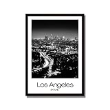 Rahmenbild Los Angeles Skyline | Wandbild mit Rahmen schwarz | Bild Motive Stadt City | USA Metropole Wolkenkratzer Nacht Lichter | Geschenkidee | Wohnzimmer Büro | weiß schwarzweiß | 50 x 70
