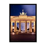 Rahmenbild Brandenburger Tor | 50x70 cm Hochformat | Bild mit Rahmen schwarz | Berlin Nacht Geschichte berühmt Wahrzeichen | Wandbild Deko Home Zuhause Geschenk | modern groß elegant | Wohnzimmer F