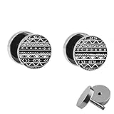 Treuheld® | Set - Indianer Muster - 2 Ohrstecker zum Schrauben - SCHWARZ-WEIßE Ethno Fake Plugs - Ø 10mm - Ohrringe Fakeplug - Silber Ohrring in Schwarz-Weiß - Chirurgenstahl Fak