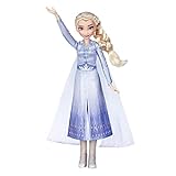 Hasbro E6852GC0 Disney Die Eiskönigin Singende Elsa Puppe mit Musik in blauem Kleid zu Disneys Die Eiskönigin 2, Spielzeug für Kinder ab 3 J