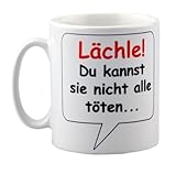 geschenke-fabrik - Tasse Lächle Du kannst sie nicht alle töten - mit Spruch - lustig - Büro/Arbeit - witziges Geschenk für Arbeitskollegen - zum Geburtstag - zu W