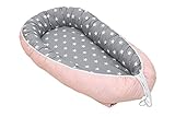 ULLENBOOM ® Babynest & Kuschelnest (55x95 cm) Rosa Grau (Made in EU) - Baby Nestchen aus Baumwolle, ideal als Reisebett, Baby Cocoon & Kuschelbett, Motiv: Sterne, Punk