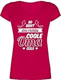 Oma Geschenk - So Sieht eine richtig Coole Oma aus Pfeile - L - Fuchsia - Tshirt Damen schwarz oma - XO1525 - Damen T-Shirt mit V