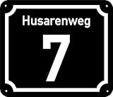 Hausnummernschild aus Aluminium Verbundplatte mit Vorbohrungen und abgerundeten Ecken Wunschtext (20x17cm, schwarz)