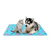 Toozey Kühlmatte für Hunde und Katzen - Druckaktivierte Ungiftig Kaltgelpad Kühldecke Hund Kühlkissen, Kratzfest/Wasserdicht/rutschfest Selbstkühlende Matte Kühlmatte für Hunde, Blau, M (65 * 50cm)