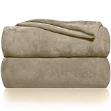 Gräfenstayn® Kuscheldecke flauschig & super weich - hochwertige Fleecedecke auch als Wohndecke, Tagesdecke, Sofadecke & Wohnzimmer geeignet - Überwurf Decke Sofa & Couch (Hellbraun, 240x220 cm)
