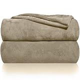 Gräfenstayn® Kuscheldecke flauschig & super weich - hochwertige Fleecedecke auch als Wohndecke, Tagesdecke, Sofadecke & Wohnzimmer geeignet - Überwurf Decke Sofa & Couch (Hellbraun, 240x220 cm)