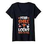 Damen Your Smile Looks Boo-Ti-Full Lustiger Halloween Zahnarzt Chirurgen T-Shirt mit V