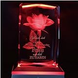 Smyla 3D Gravur Personalisiert Glas-Kristall Mit Text | Geschenk mit Multi-Color LED in Premium Geschenkbox | Rosen-Motiv | Geschenk-Idee für Männer Frauen Partner Jahrestag