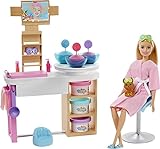 Barbie GJR84 - Wellness Gesichtsmasken Spielset, Barbie-Puppe (blond), Hündchen, Spa-Station, Barbie-Knete, +10 Zubehörteilen, Spielzeug Geschenk für Kinder von 3 bis 7 J