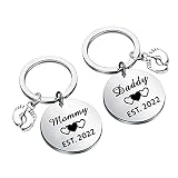 BNQL Schlüsselanhänger mit Aufschrift 'Daddy and Mommy Est 2022', Geschenk für die Schwangerschaft, Ankündigung, Geschenke für die erste Mutter, Eltern, Geschenke für werdende Eltern (2022 Set)