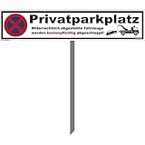 kleberio® Parkplatz Schild - Privatparkplatz - 52 x 11 cm mit Pfosten (0,75 Meter), Parken verboten, Privatgrundstück, Verbotsschilder, Privat, Parkplatzschilder, Parkverbot, Park