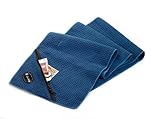 TROIKA Handtuch SCHWITZABLEITER - TWL01/DB - Mikrofaser Workout-Handtuch mit Waffelstruktur - absorbiernd und schnell trocknend - mit integrierter Zip-Tasche - blau - das Original von TROI