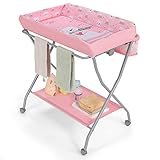 GOPLUS Klappbarer Baby-Wickeltisch, Wickelkommode mit Kleiderständer, Lagerkorb, Lagerregal & Handtuchhalter, Säuglings-Wickelstation mit Sicherheitsgurt & abschließbaren Universalrädern (Rosa)