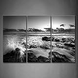 First Wall Art - Schwarz Weiß Leinwand Bilder Wellen Krachen Gegen die Steine Wandbild Poster 3 Panel Modern Seestücke Dekorationen Für das Wohnzimmer,Büro,Küche,Badezimmer,S