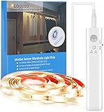 Lacasa LED Band mit Bewegungsmelder 1,5 Meter Warmweiß LED Strip Batteriebetrieben, LED Streifen Bewegungssensor Schranklicht Beleuchtung für Schrank, Kleiderschrank, Wandschrank