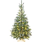 Yorbay künstlicher Weihnachtsbaum Nordmanntanne mit Beleuchtung LED Tannenbaum mit Holzständer für Weihnachten-Dekoration, aus PE und PVC (180cm)