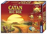 KOSMOS - CATAN Big Box, Starterset mit CATAN - Das Spiel, inklusive Erweiterung, Würfelspiel und 4 Szenarien, Brettspiel für 3 bis 6 Personen ab 10 Jahre, Siedler von CATAN