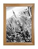 FRAMO35 23x33 Bilderrahmen (Eiche rustikal), 35 mm breiter MDF Holzrahmen inkl. bruchsicherer und entspiegelter Anti-Reflex Kunstglasscheibe, Stabiler Rückwand, Biegestiften und Aufhäng