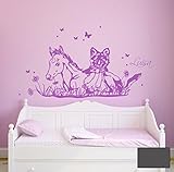 Wandtattoo Wandaufkleber Pferd Fohlen mit Hund Schäferhund Schmetterlinge Wunschname Name M1630 - ausgewählte Farbe: *Dunkelgrau* - ausgewählte Größe: *M - 60cm breit x 28cm hoch*