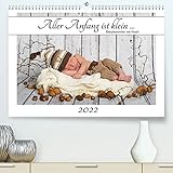 Aller Anfang ist klein - Babykalender mit Noah (Premium, hochwertiger DIN A2 Wandkalender 2022, Kunstdruck in Hochglanz)