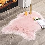MIULEE Faux Fell Teppich Flauschig Weiche Warm Modern Bodenmatte Sofa Matte Kunstfell Dekofell Unregelmäßig Bettvorleger Wolle Longhair Optik Gemütliches 60x90 cm Pink