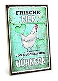 TypeStoff Holzschild mit Spruch – glückliche Hühner – im Vintage-Look mit Zitat als Geschenk und Dekoration zum Thema Eier und B