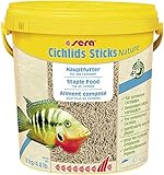 sera Cichlids Sticks Nature 10 L (2 kg) - Basisfutter für größere Cichliden, Barschfutter fürs Aquarium, F