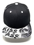 Outfitfabrik Snapback Cap für Herren und Damen, blanko Kappe in schwarz mit geradem Schirm Kiss My Ass in schwarz/weiß (Unisex)