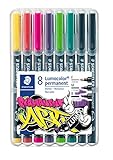 STAEDTLER permanent Marker Lumocolor, sortierte Farben und Linienbreiten, wasserfest auf fast allen Flächen, sekundenschnell trocken, 8 Marker in aufstellbarer STAEDTLER Box, 31-S WP8