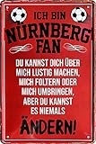Blechschilder Hier wohnt EIN Nürnberg Fan/Nürnberg Fan/Ich Bin Nürnberg Fan Deko Metallschild Schild Artikel Geschenk zum Geburtstag oder Weihnachten (Rot2 (20x30))