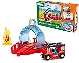BRIO World 33976 Smart Tech Sound Feuerwehreinsatz - Zubehör für die BRIO Holzeisenbahn - Interaktives Spielzeug empfohlen ab 3 J