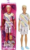 Barbie GRB90 - Ken Fashionistas Puppe (blond) mit Zubehör, im Shirt mit Karomuster und Schuhen, Spielzeug für Kinder von 3 bis 8 J