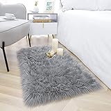 DAOXU Faux Lammfell Schaffell Teppich Kunstfell Dekofell Flauschig weich fellteppich Teppich Longhair Fell Optik Nachahmung Wolle Bettvorleger Sofa Matte (Grau, 75 x 120 cm)