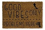 KOKO DOORMATS Fußmatte lustig für den hauseingang | Fussmatten haustür für draußen | Türmatte aus Natürlichen Kokosfasern mit Strapazierfähiger PVC-Basis | Good Vibes Only | 60x40x1.5