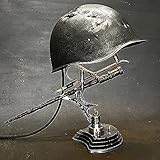 Halloween Dekoration Kriegsreliktlampe, Kriegsreliktlampe, Helmlampe, Kampflampe aus Helmen, Bajonetten und Kugeln, bestes Geschenk für Militärenthusiasten (C-Dekorieren)